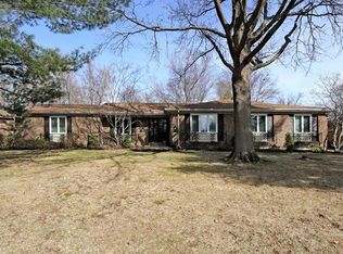 1005 Pawtuckette Dr, Ballwin, MO