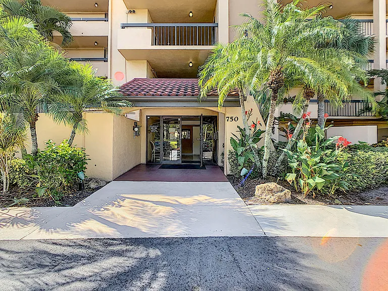 750 Egret Cir #6304 — Photo 22