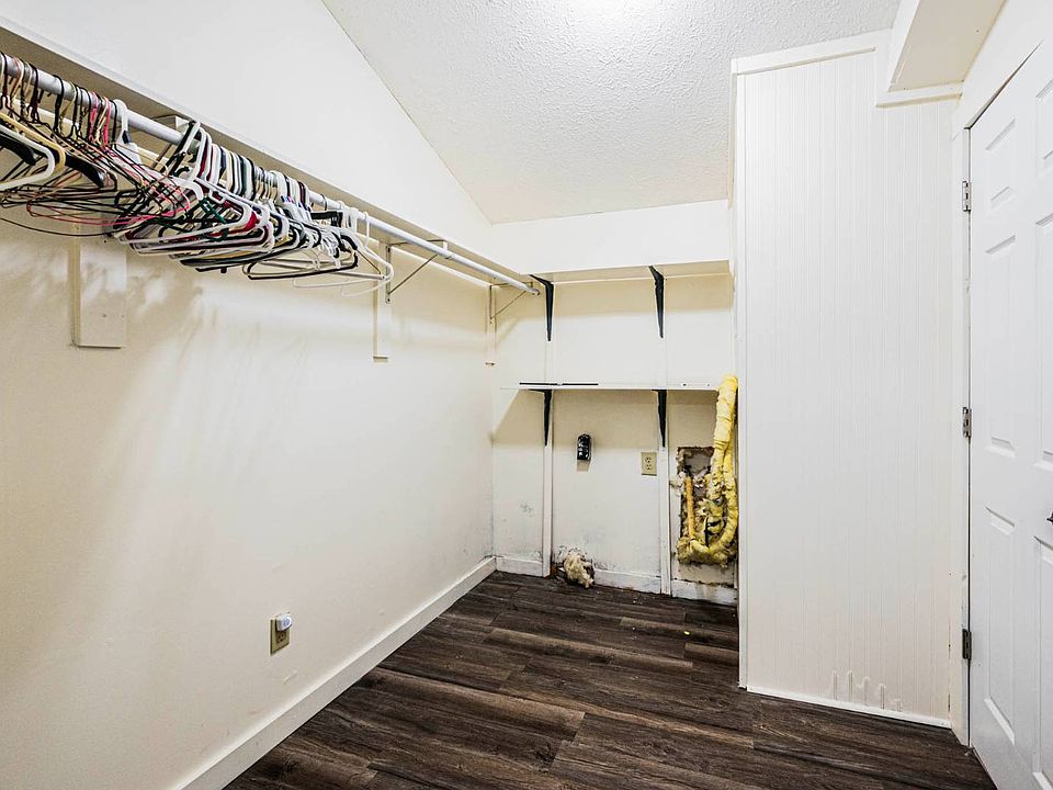 16th image of this home