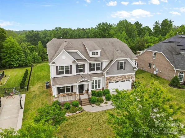9303 Raven Top Dr, Mint Hill, NC 28227