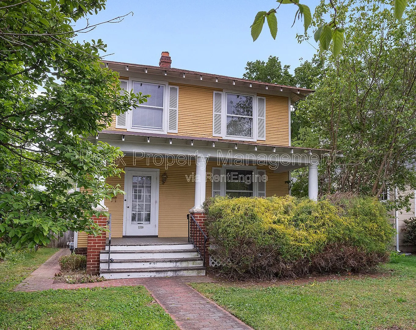 3 bed, 1.5 bath, 1344 sqft, $2,550 — Photo 3