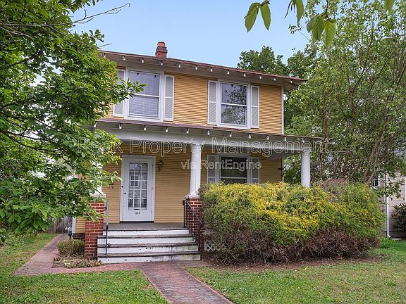 3rd image of 1310 Greycourt Ave