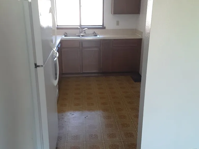 46 Ash St — Photo 3