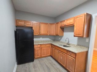 656 E 81st St, Chicago, IL 60619