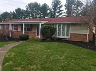 40 Club View Ln, Phoenix, MD 21131
