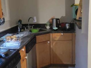 75 11th St APT 2, Troy, NY 12180