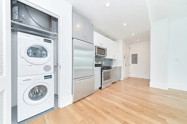 Rented by Living New York | media 22