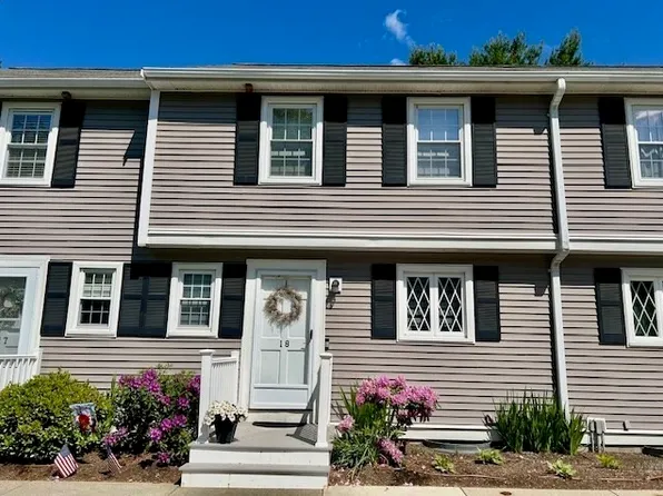685 Bay St APT 18, Taunton, MA 02780