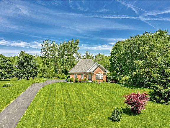 2nd image of 1677 Melkerson Dr