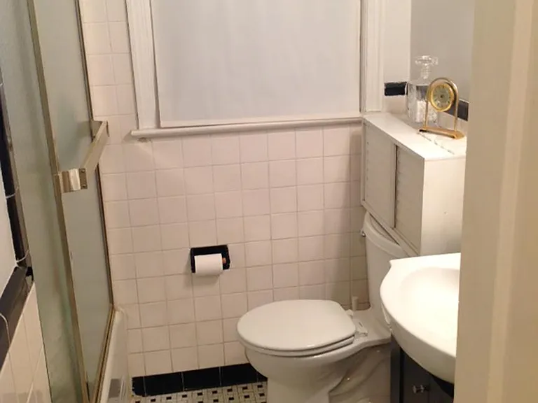Main Floor bathroom