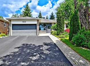 3271 Havenwood Dr, Mississauga, ON L4X 2M2