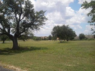 246 Saddle Club Dr, Kerrville, TX 78028