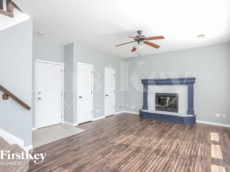 6530 NW Hidden Valley Rd — Photo 3