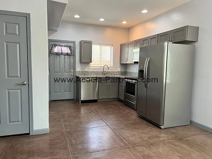 1421 N Belvedere Ave — Photo 7