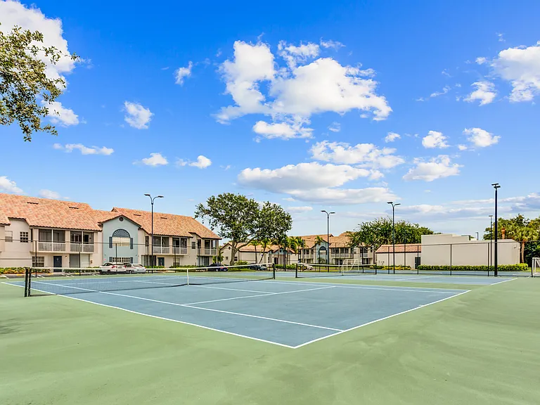 IMT Boynton Beach — Photo 6