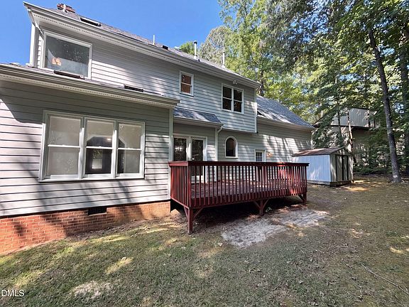 5th image of 624 Van Thomas Dr