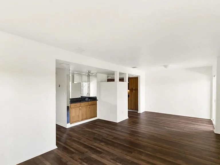 2421 Dove Pl #2421 — Photo 11