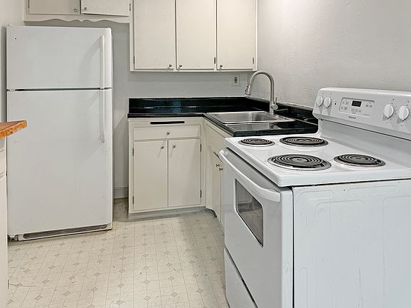 3rd image of 3519 1st Ave APT 3