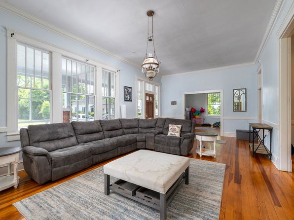 124 Singletary Ave, Lake City, SC 29560
