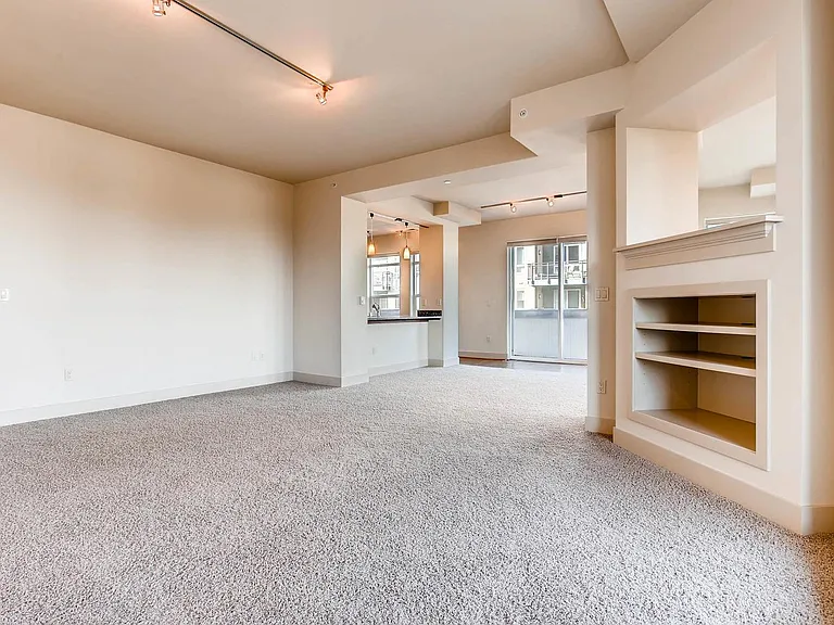 7800 SE 27th St #305 — Photo 5