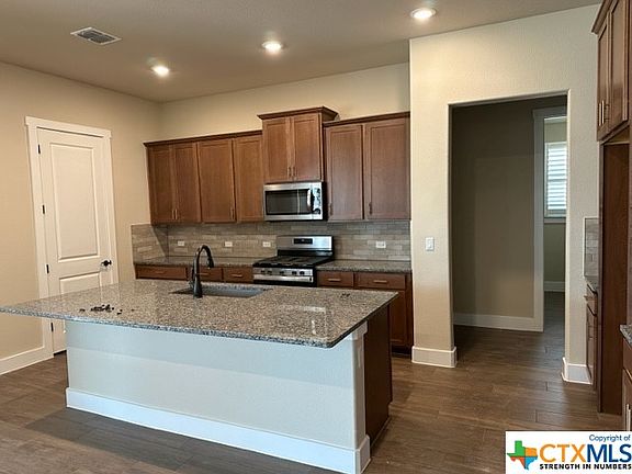 3rd image of 1423 Dancing Oak Ln