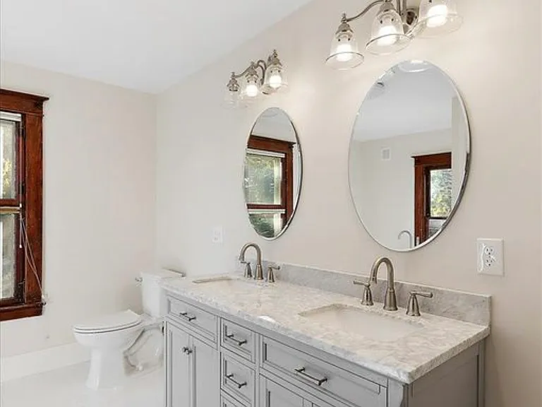 438 N Bailey St — Photo 28
