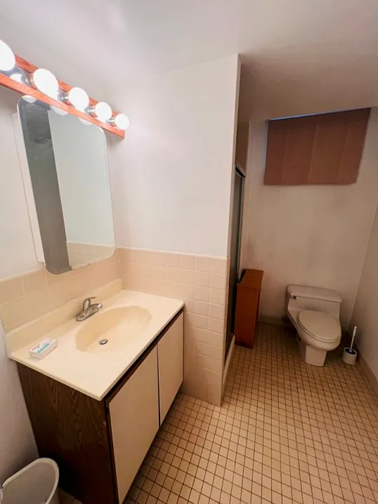 2 bed, 750 sqft, $2,300 — Photo 4
