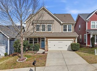 22 Kelvyn St, Greer, SC 29651
