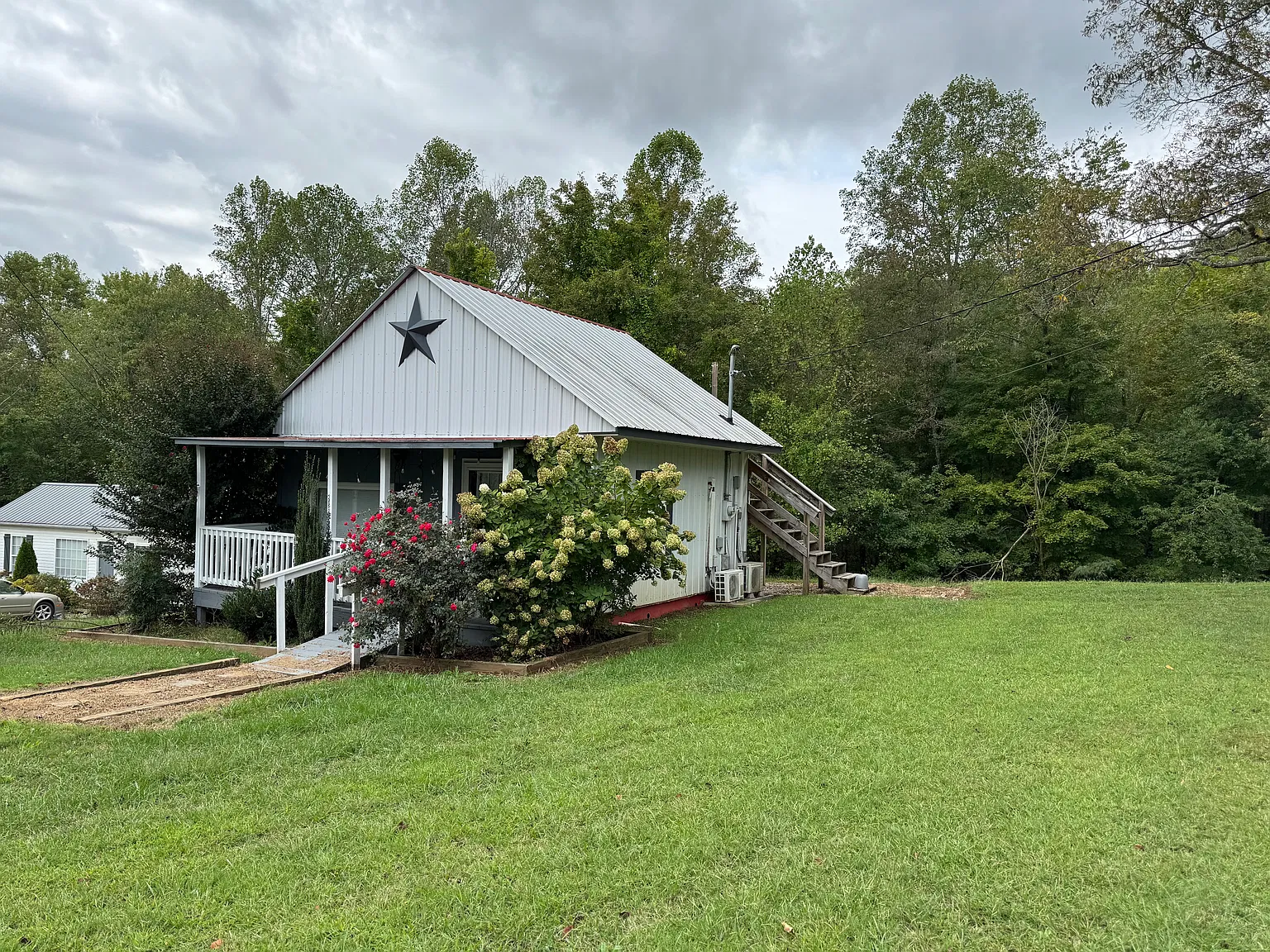 1 bed, 900 sqft, $950 — Photo 2
