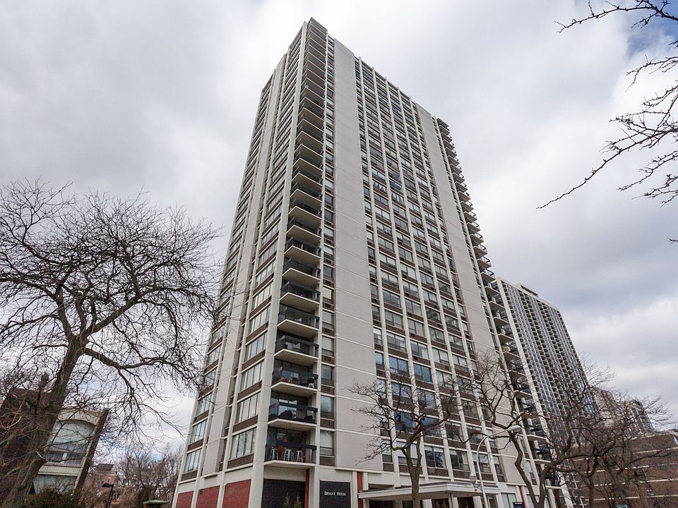 1st image of 1455 N Sandburg Ter APT 1607