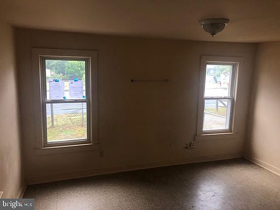 2nd image of 316 W Park Ave