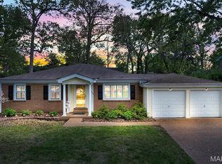 412 Genoa Dr, Ballwin, MO 63021