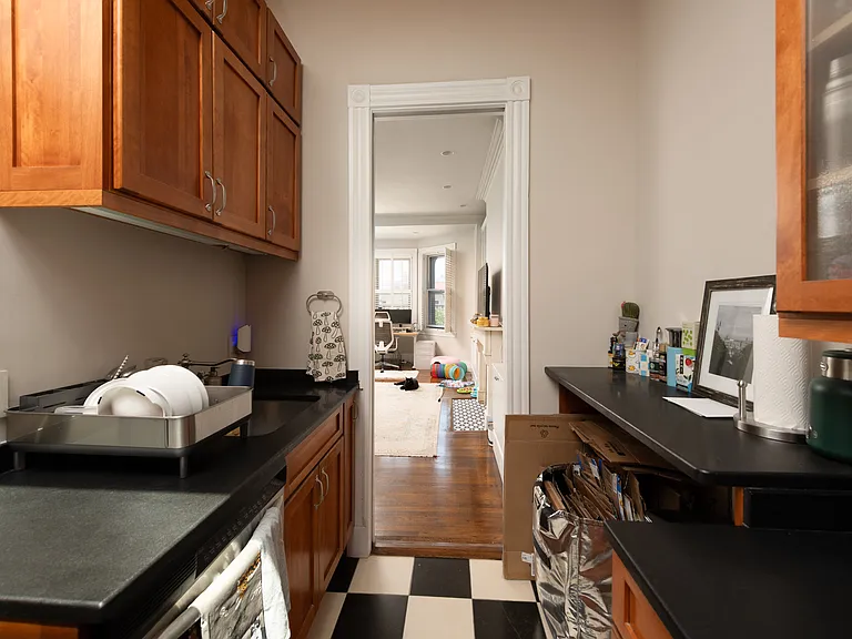 281 Beacon St #18 — Photo 11