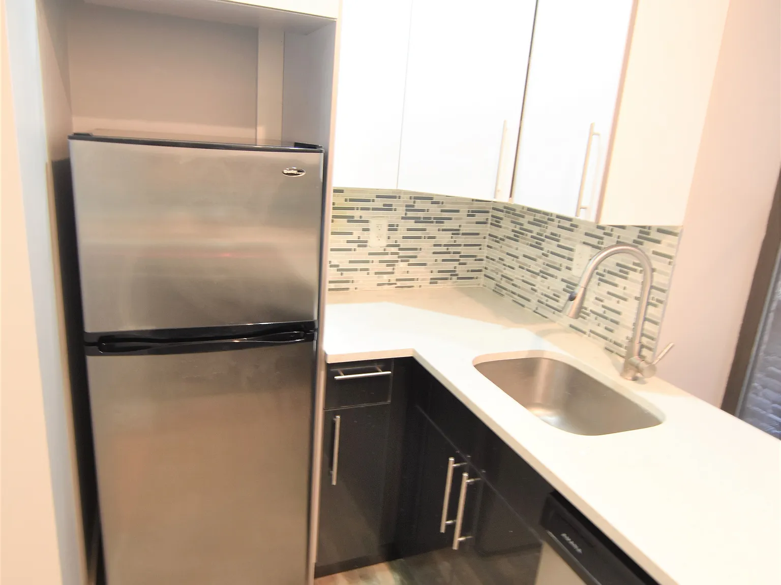 315 Alexander Avenue — Photo 2