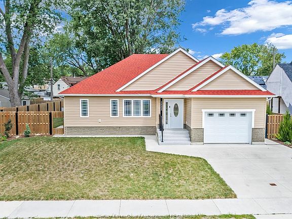 2nd image of 2482 Rossini Blvd