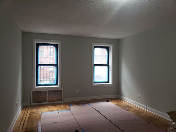 3rd image of 141 E 19th St APT 1H