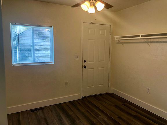 4th image of 623 SW 4th St APT 1