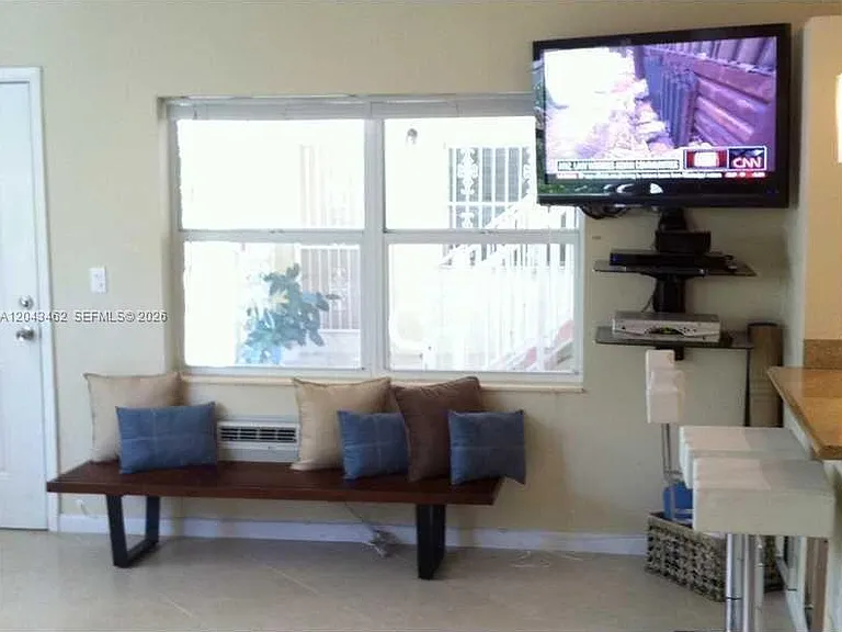 101 Collins Ave #1 — Photo 9