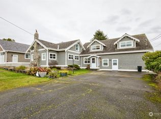 6 N 4th St, Pacific Beach, WA 98571