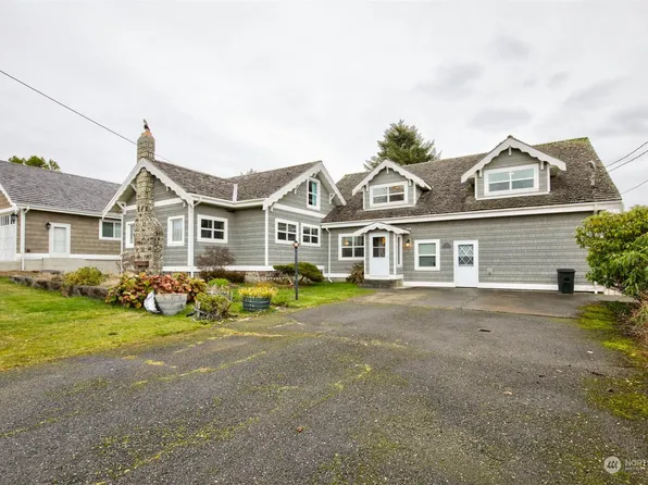 6 Fourth Street, Pacific Beach, WA 98571