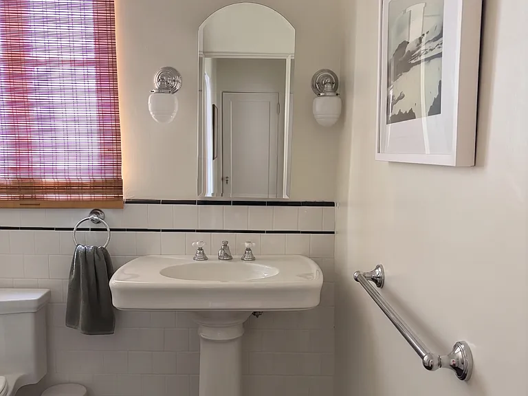 503 N Gardner St #503 — Photo 9