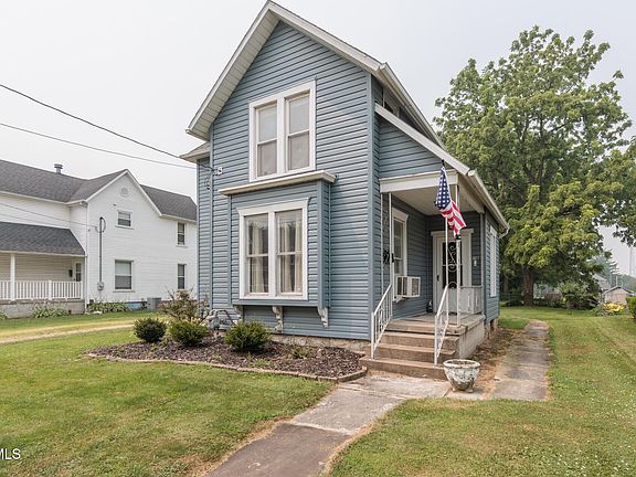 2nd image of 118 Hickory St