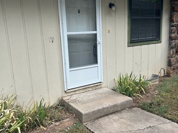 1152 S Glenn Ave #A