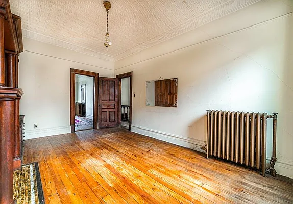 Sold by Block & Lot Real Estate | media 18