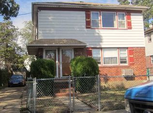 25831 147th Ave, Rosedale, NY 11422