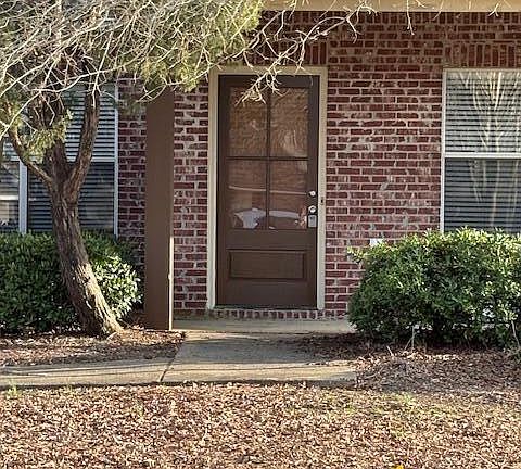 4th image of 109 Newport Dr