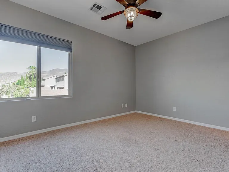 2589 Chateau Clermont St — Photo 16