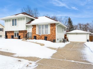 7921 Townsend Ave, Urbandale, IA 50322