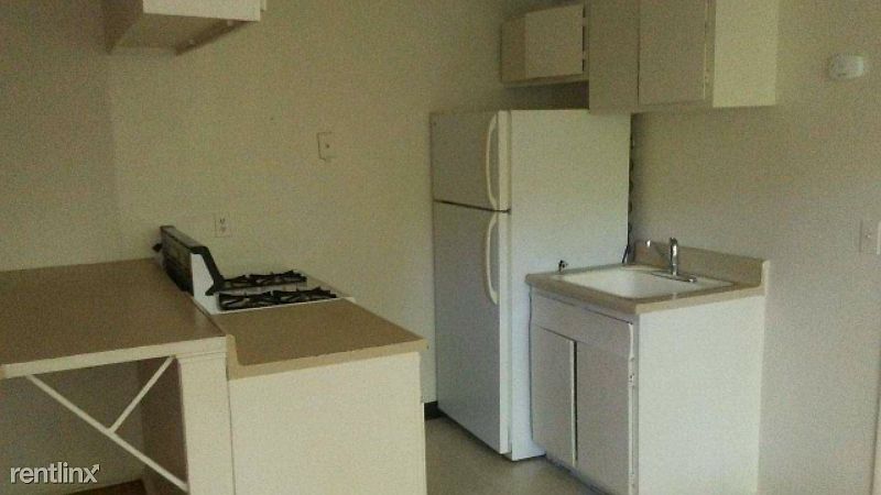 2nd image of 2341 Burnet Ave APT 15