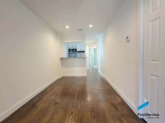 Rented by FirstService Realty (legacy) | media 23